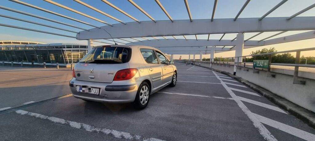 650€ - Peugeot 307 1.6i (2003.) - reg 7/2023 - dobro stanje 29 FB IMG 1686686856661