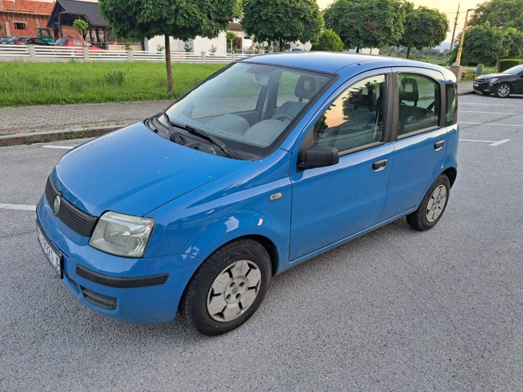 1500€ - Fiat Panda 1.2i (2005.) - reg 5/2024 - ODLIČNO stanje 26 IMG 20230619 WA0036
