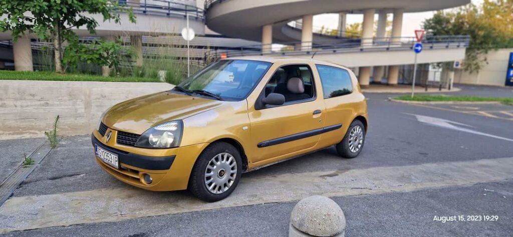 999€ - Renault Clio 1.5dCi - registriran godinu dana (8/2024) - odlično stanje 31 FB IMG 1692132730503