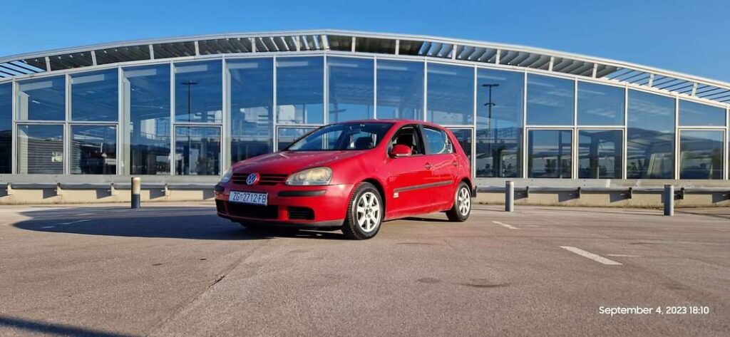 2500€ - VW Golf V 2.0 SDI (2005.) - reg 8/2024 - odlično stanje 27 FB IMG 1695207029463