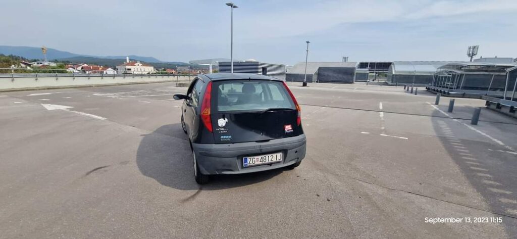 799€ - Fiat Punto 1.2i (2002.) - registriran godinu dana do 10/2024 - jako dobro stanje 27 FB IMG 1698350276997