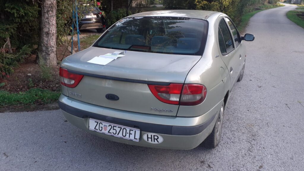 599€ - Renault Megane 1.4i (2000.) - reg 5/2024 - dobro stanje 23 IMG 20231016 WA00211