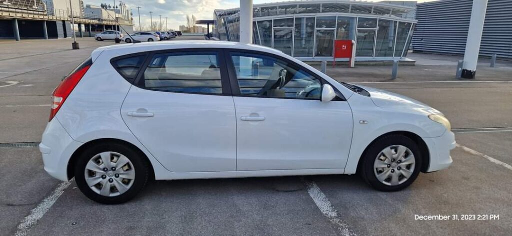 2600€ - Hyundai i30 1.4 + LPG - tvornički plin- (2009.g.) - reg 11/2024 - odlično stanje 31 FB IMG 1704033734097