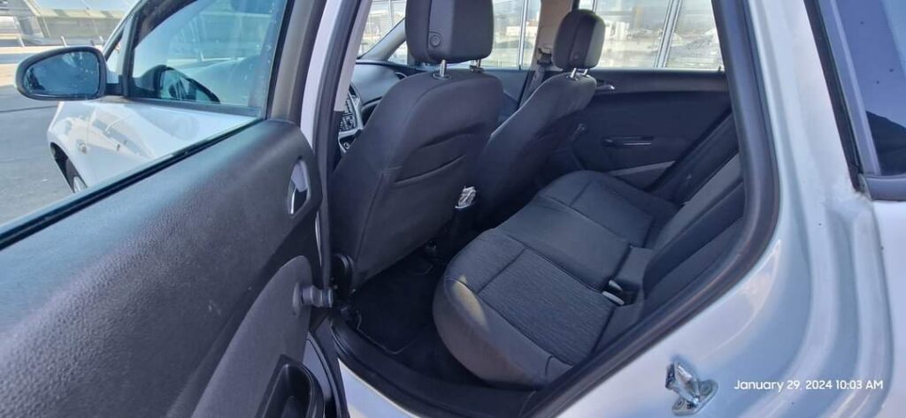 3500€ - Opel Astra J 1.4 + LPG (2014.g) - reg 5/2024 - odlično stanje 35 FB IMG 1706535144243