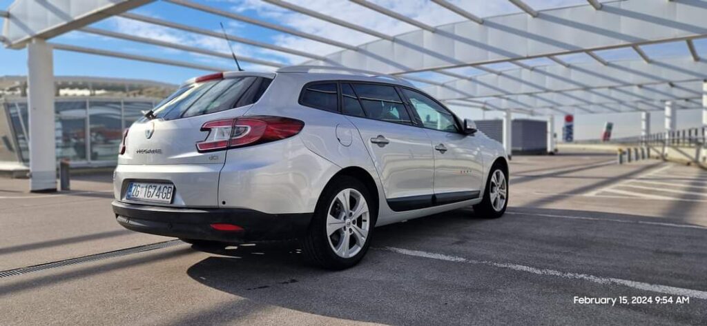 3300€ - Renault Megane Grandtour 1.5 dCi (2010.god) - reg 9/2024 - odlično stanje 26 FB IMG 1708006531034