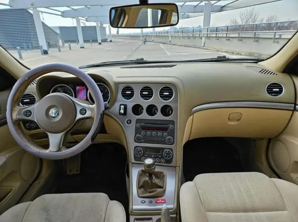 2999€ - Alfa Romeo 159 1.9 JTDm (2008.god) - reg 5/2024 - odlično stanje 24 Screenshot 20240204 214957 Facebook